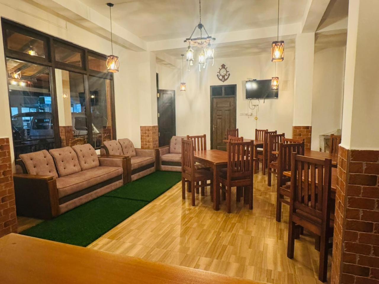Sun Mount Adams Peak Hotel 3*